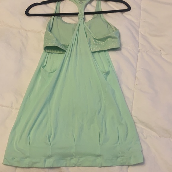 Lululemon top with built in bra - Picture 2 of 4